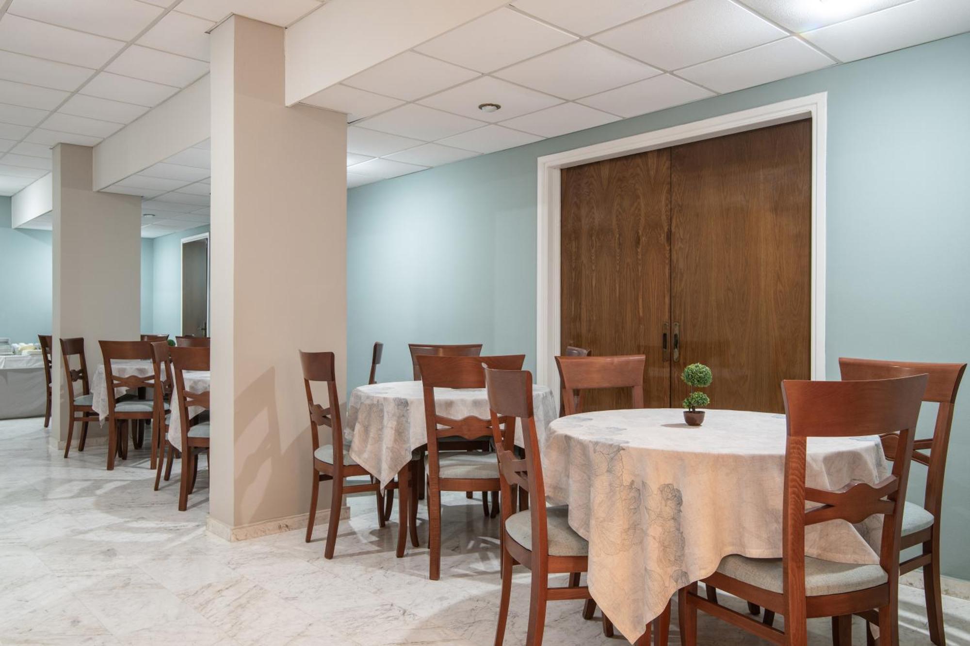 Daisy Hotel Планос Екстер'єр фото
